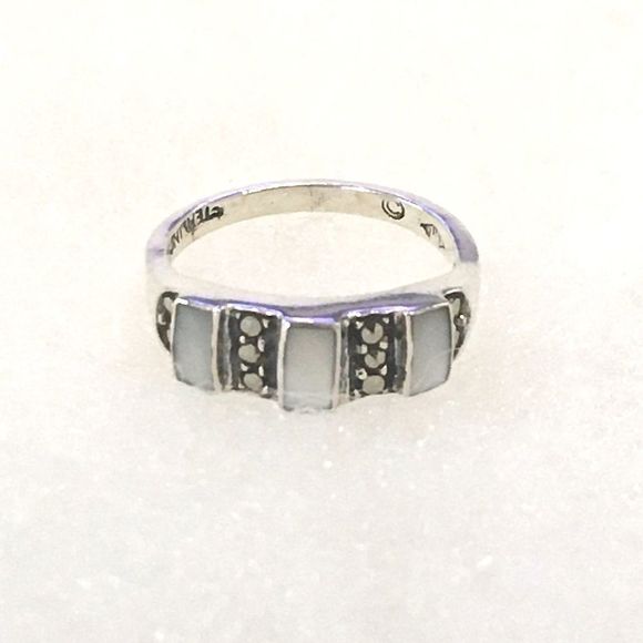 JUDITH JACK Sterling Silver MOP Marcasite Ring - Picture 4 of 8